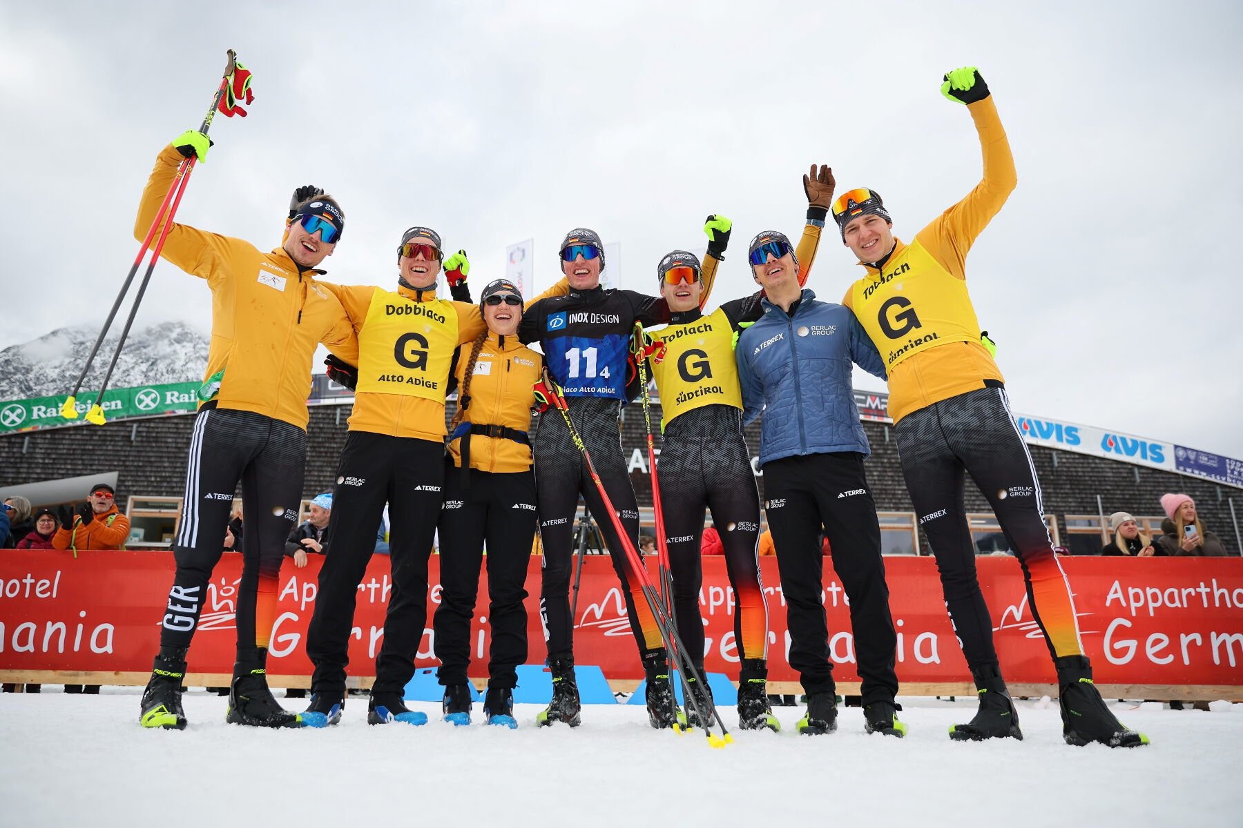 Das Team der Team der offenen Staffel mit Nico Messinger und Guide Robin Wunderle, Leonie Walter und Guide Christian Winker, Sebastian Marburger sowie Lennart Volkert und Guide Nils Kolb. Foto: Marcus Hartmann / Gate3 Photo Agency
