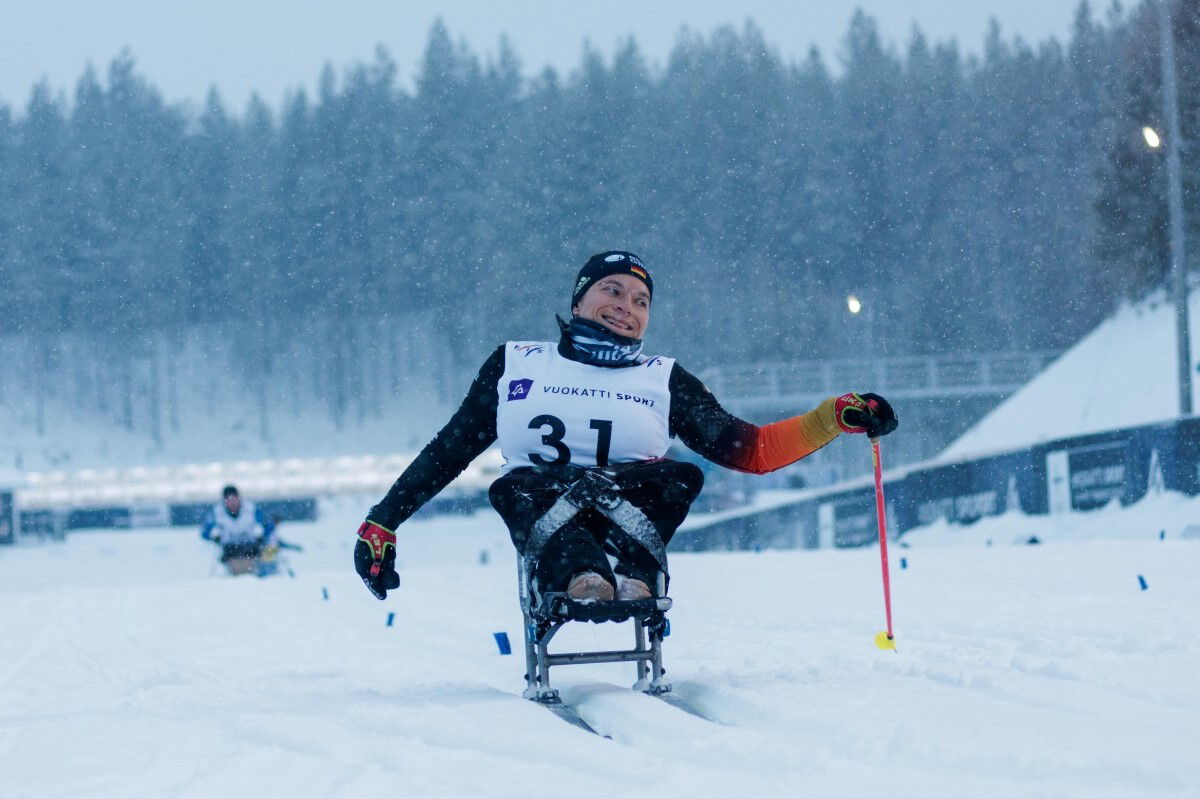 Anja Wicker beim Zieleinlauf im Massenstart-Rennen, Foto: Vuokatti Sport